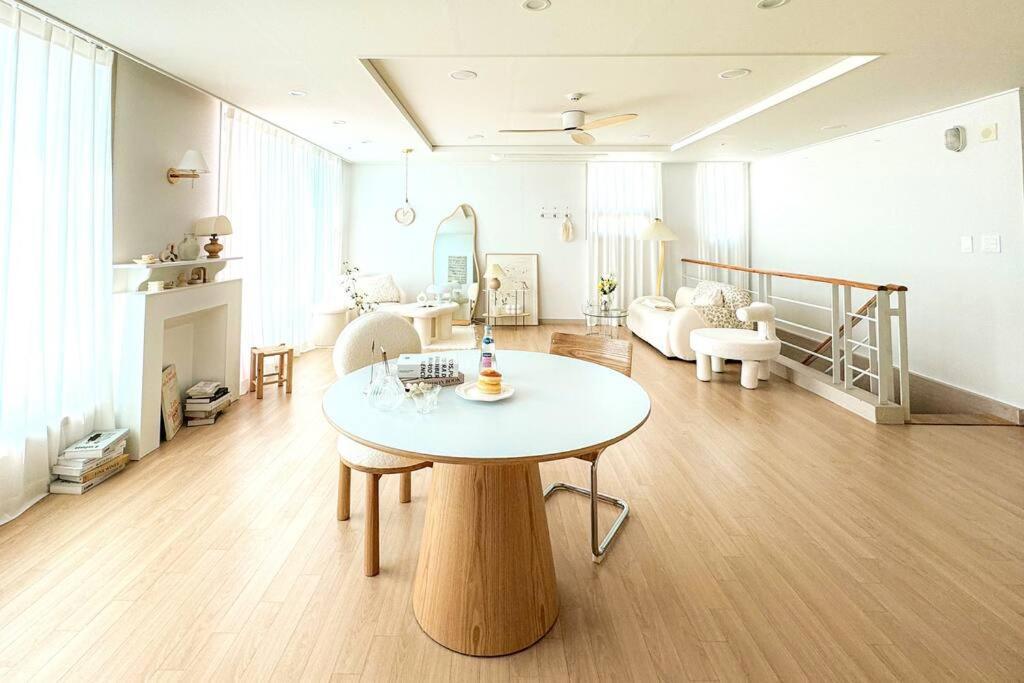 Evening Sunshine Apartment Busan Ngoại thất bức ảnh